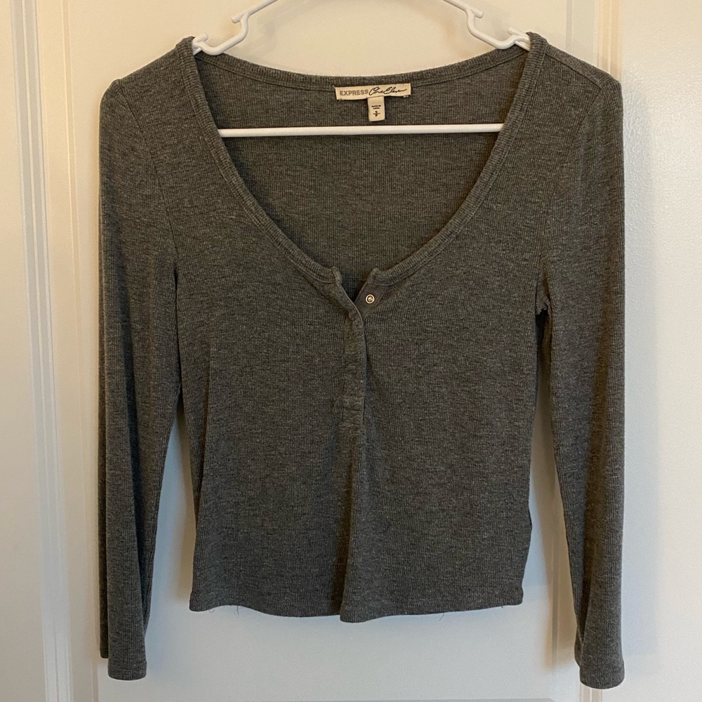 Express One-Eleven 3/4 Sleeve Cropped Top